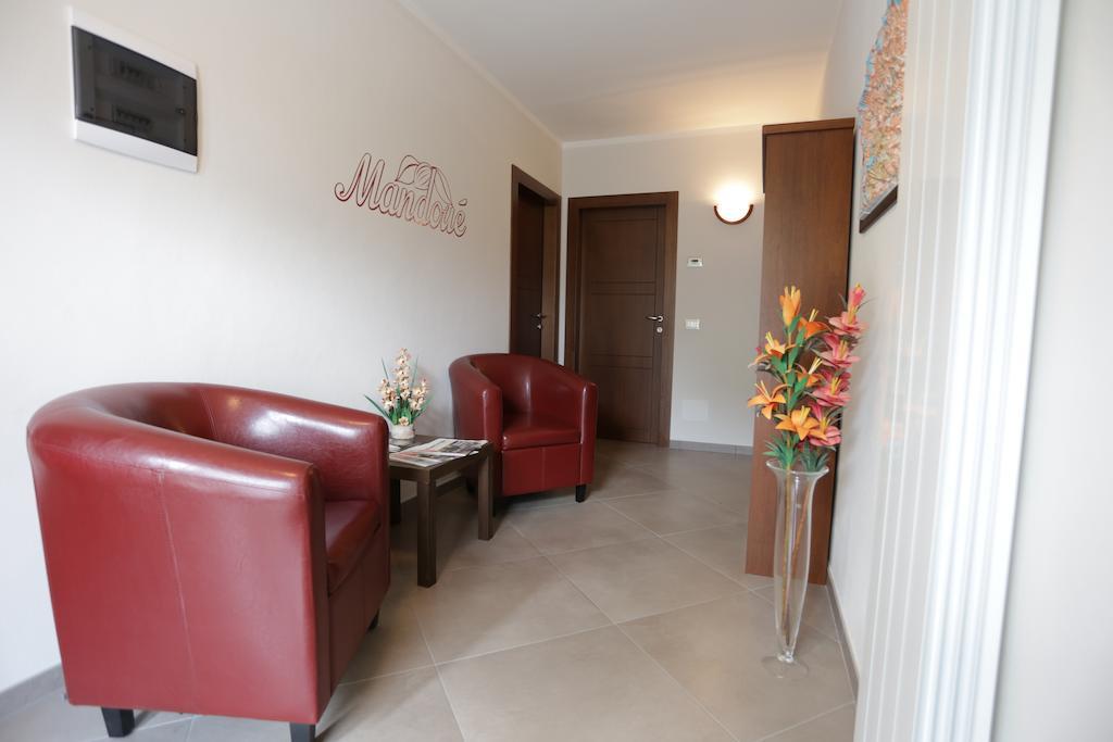 Mandoue Bed & Breakfast Pont-Saint-Martin Luaran gambar