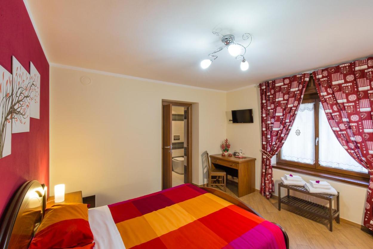 Mandoue Bed & Breakfast Pont-Saint-Martin Luaran gambar